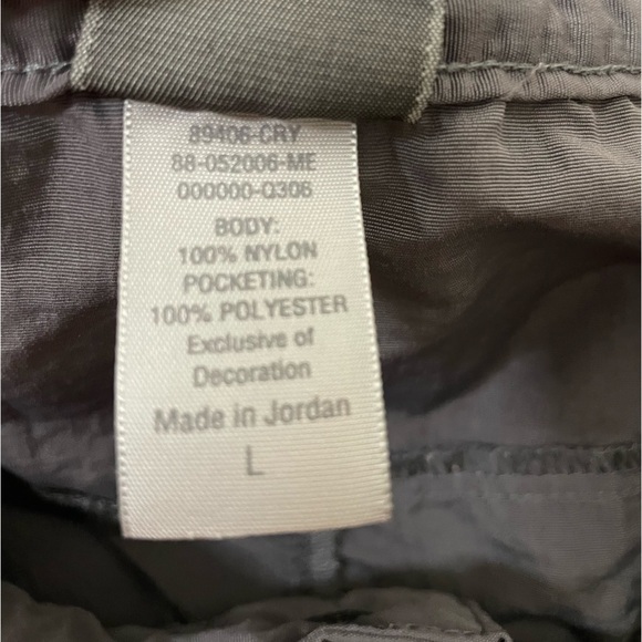 5 for 35$ Vintage Champion Dark Grey Metallic Buckle Closure Elastic shorts - Picture 3 of 7